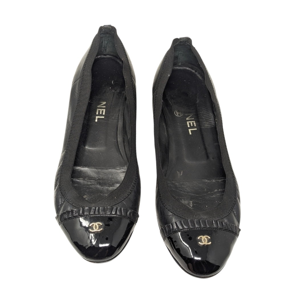 Chanel Black Patent Leather Ballerina Ballet Cap Toe Ruffle Flats Size EU 38.5